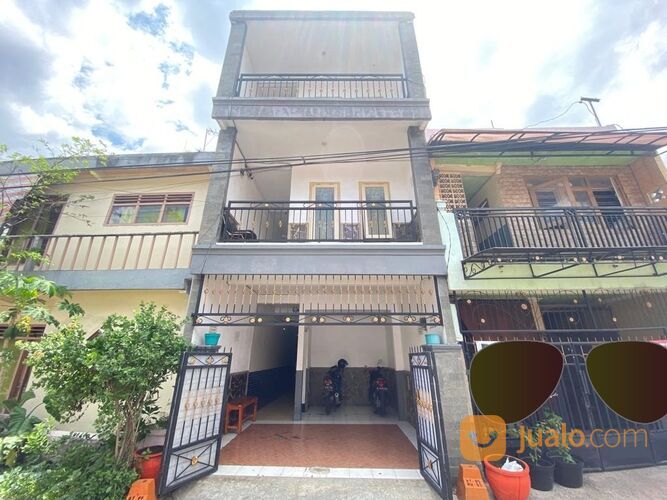 Rumah Kos Putra Lokasi Strategis Suhat Malang 3 Lantai Rp 2,5 Milyar