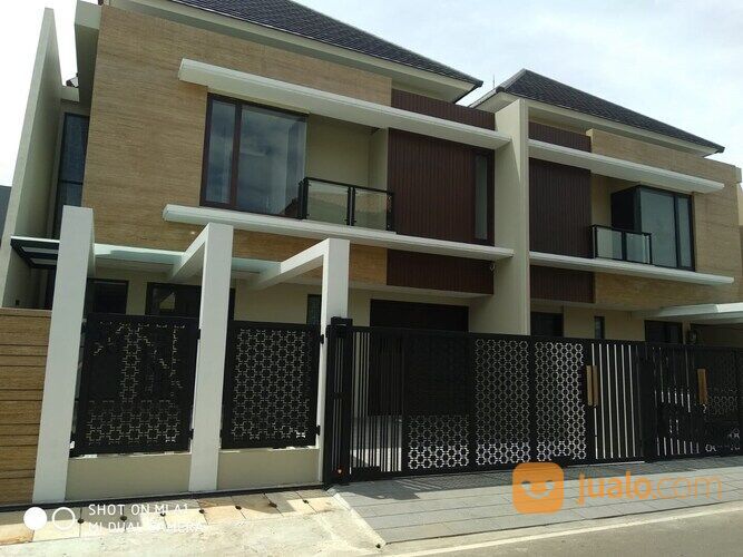 Rumah Brand New 2 lt, Taman Solo, Cempaka Putih Tengah. Jakarta Pusat.