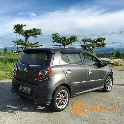 Daihatsu ayla X manual 2015