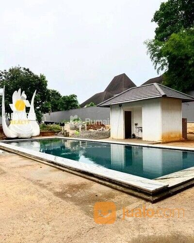 BRAND NEW LUXURY HOUSE ISTANA PASO RAYA JAKSEL LUAS SETENGAH HEKTAR