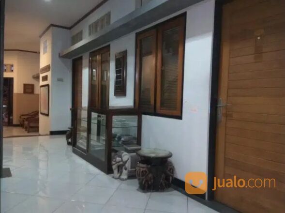 Rumah Usaha Full Furnish di Jalan Utama Perumahan Gayung Kebonsari Injoko