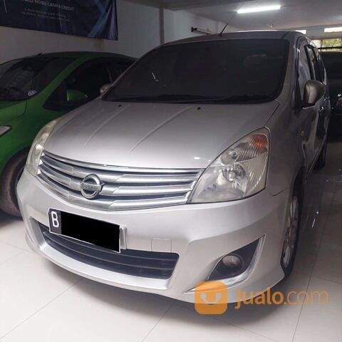 Nissan Grand Livina Ultimate 1.5 matic Tahun 2013, Silver metalik