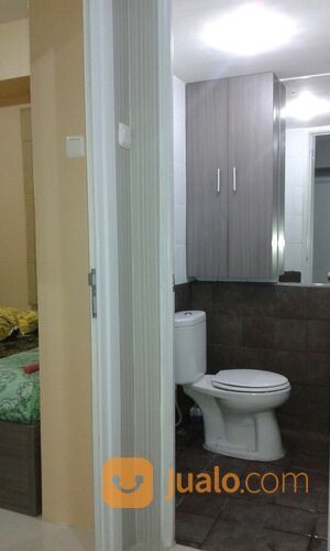 Apart Green Pramuka City, Chrysant posisi Hoek, 2 kmr, Furnish, siap huni.