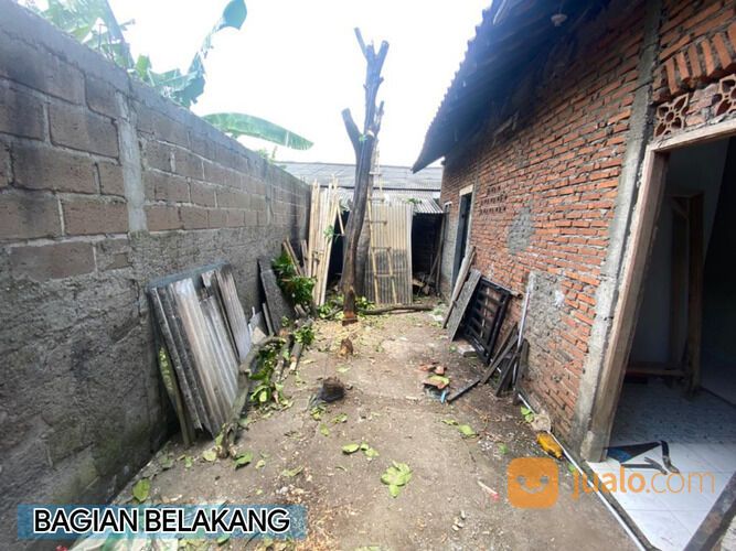 RUMAH DEKAT TUGU LEGOK