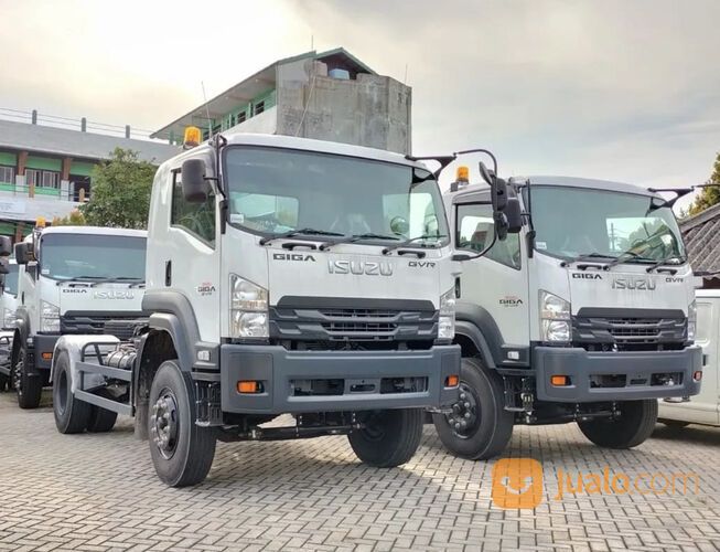 ISUZU GIGA GVR J HP ABS 285 PS EURO 4 ( TRACTOR HEAD)