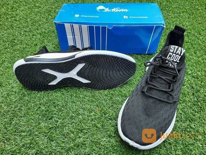 Sepatu Sport Pria Men Sneakers 889-022 Dr.Kevin