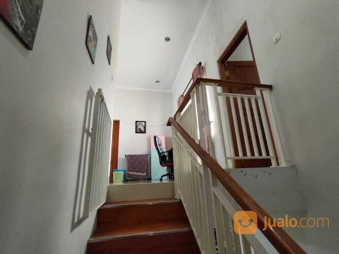 Rumah Mewah dalam Perumahan Timoho