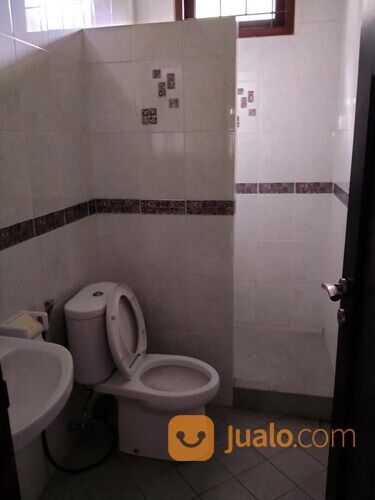 Rumah bagus strategis Jl. Rajamantri Buah Batu Bandung