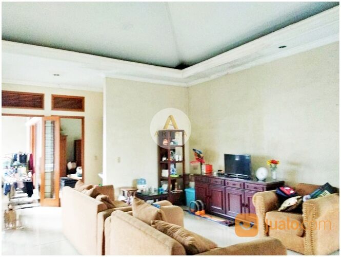 Rumah Bagus dan Luas di Istana Regency 2 Pasteur Bandung