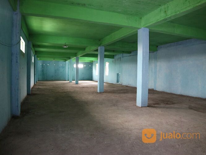 Rumah Toko Di Jalan Raya Solo Tawangmangu