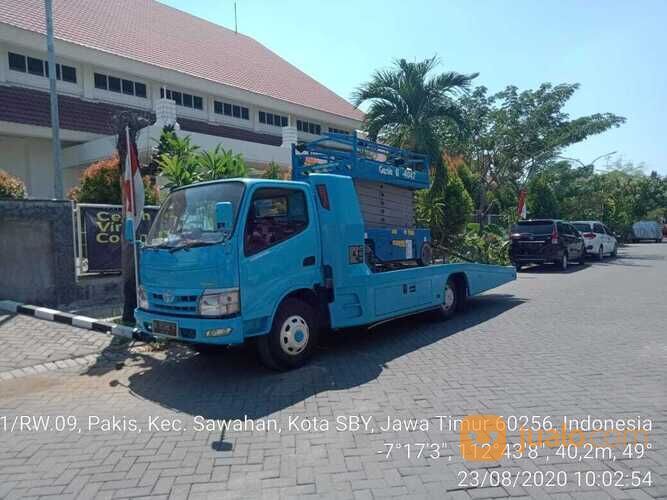 Tangga Elektrik/Scissor Lift/Tangga gunting sewa Murah di surabaya