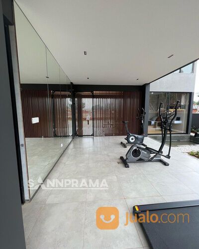 Rumah Mewah 3 Lantai Shila di Sawangan Depok