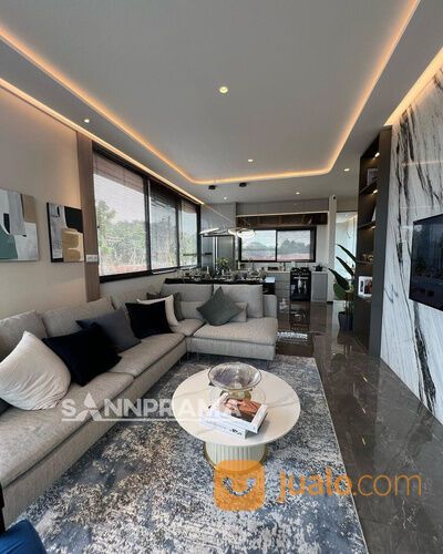 Rumah Mewah 3 Lantai Shila di Sawangan Depok