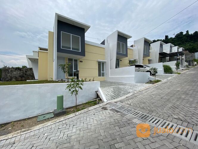 Rumah Bukit Kencana Jaya Tembalang Semarang