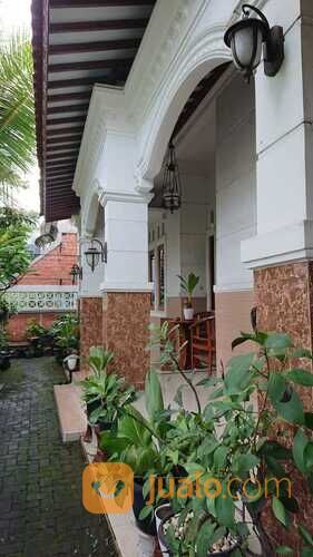 Rumah konsep Klasik Modern Pasekan Sembego Maguwoharjo