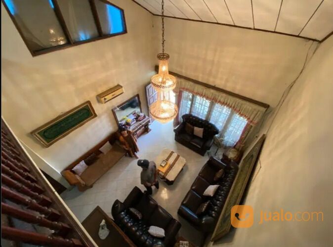 Rumah Luas di Dalam Komplek Gudang Peluru, Tebet Jalan 2 Mobil