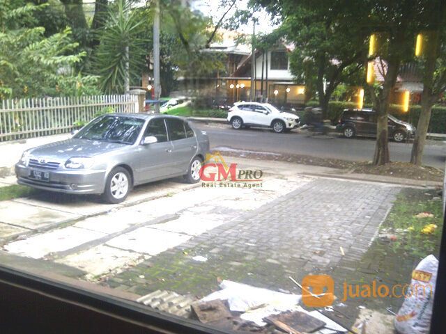 RUMAH DAGO STRATEGIS UNTUK KANTOR ATAU CAFE