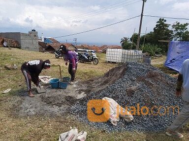 RUMAH MINIMALIS DI PERBUKITAN UTARA KOTA CIMAHI, DENGAN VIEW PANORAMA DAN KOTA