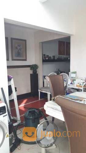 Rumah Classic Modern di Graha Family Blok AA