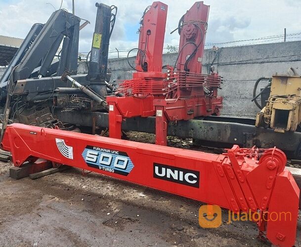 Telescopic Crane Unic / Furukawa Turbo V500 kapasitas 5 Ton