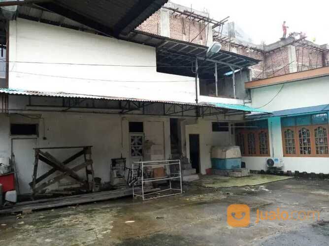 Gedung Kantor di Jembatan Besi, Tambora, Jakarta Barat