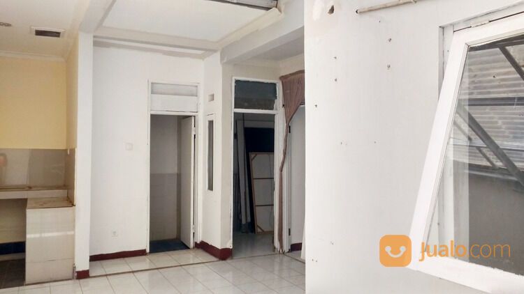 DIKONTRAKIN RUMAH LUAS DAN ASRI DI PERUM DUTA HARAPAN (H1161)