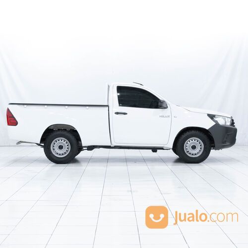 TOYOTA HILUX (SUPER WHITE) TYPE PICK UP REVO 2.0 M/T (2018)