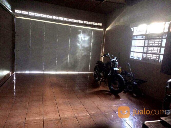 Rumah Strategis Dua Lantai Pusat kota Sukabumi