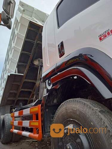 DUMP TRUK ISUZU GIGA FVZ 285 6X4 TAHUN 2019