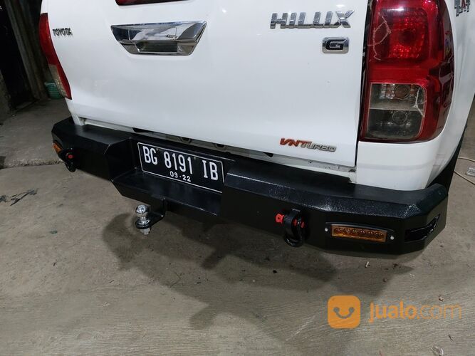 Bamper belakang hilux