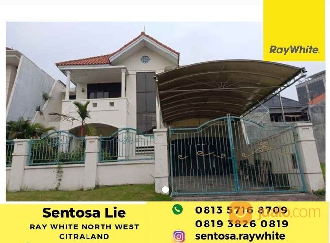 Rumah Graha Famili - Graha Family Surabaya - 5 K.Tidur -Garasi Carport 4 mobil