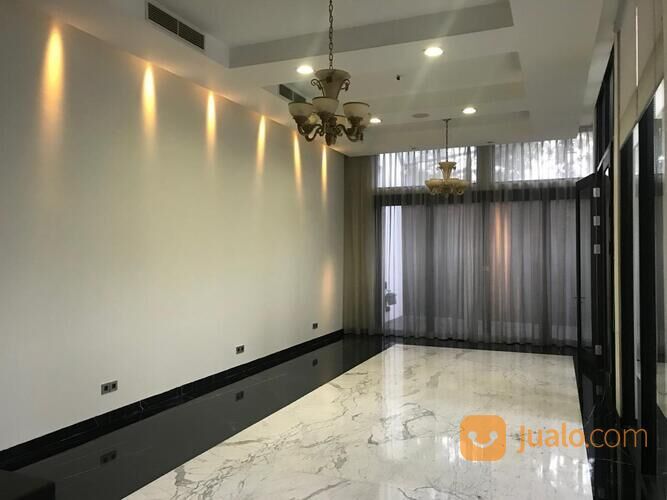 Rumah Mewah dan Luas di Jl Linggar Jati Kota Medan