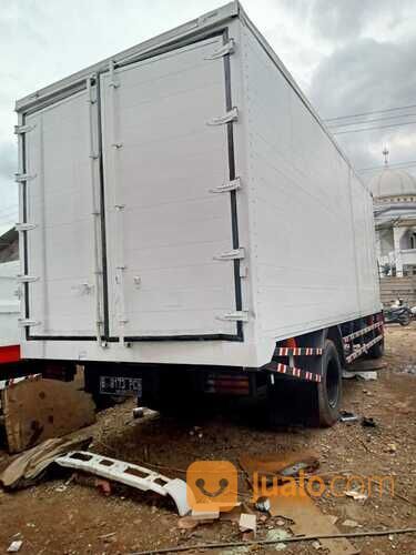 TRUK BOX MITSUBISHI FUSO 220 PS TH. 2013 Engkel 6ban