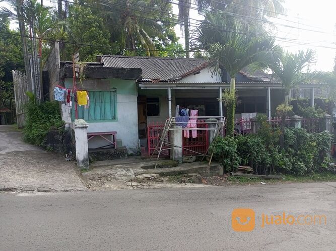 rumah Janda 120 mtr ciawi bogor samping villa nyoman. Pinggir jalan raya