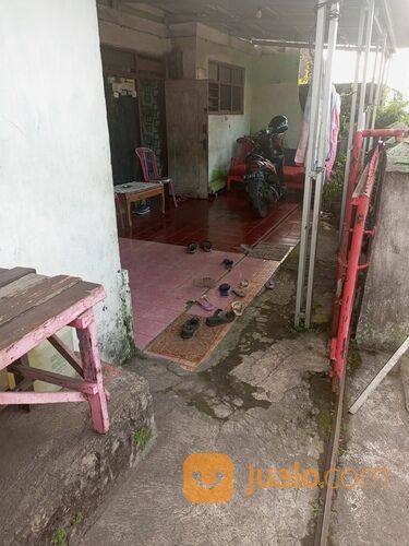 rumah Janda 120 mtr ciawi bogor samping villa nyoman. Pinggir jalan raya