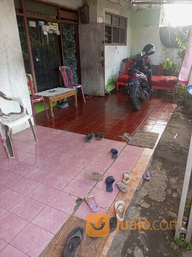 rumah Janda 120 mtr ciawi bogor samping villa nyoman. Pinggir jalan raya