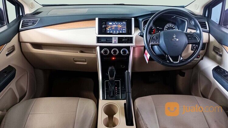 Mitsubishi Xpander Ultimate AT 2018 Putih