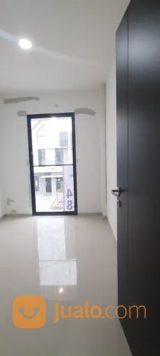 Rumah Eastern Park Residence, Sukolilo Surabaya.