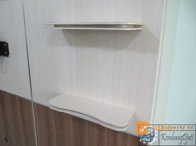 Backdrop Dinding Kantor Dengan Logo Dan Nama Perusahaan