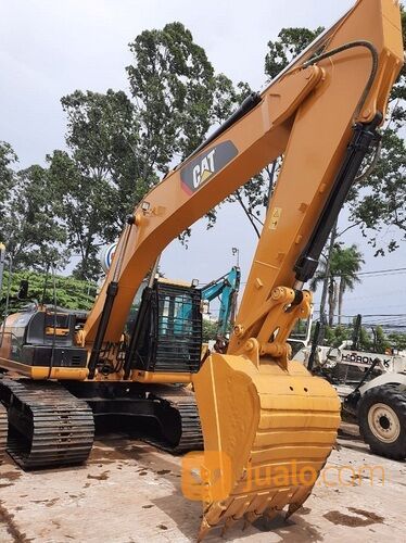 Unit Excavator Caterpillar 320D Seri II tahun 2017