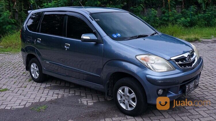 Daihatsu Xenia 1.0 Li Family MT 2011 Abu-abu