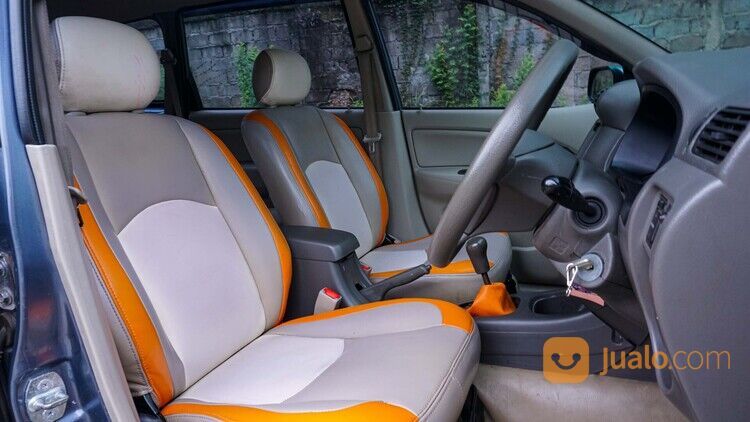 Daihatsu Xenia 1.0 Li Family MT 2011 Abu-abu