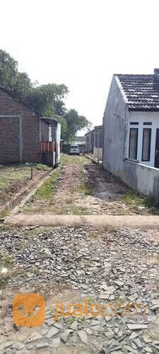 Rumah dengan Dinding Bata Merah Harga Murah