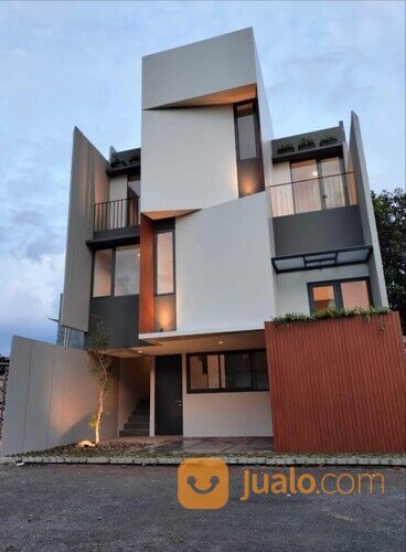 RUMAH MODERN AESTHETIC 3 LANTAI DI BINTARO TANGERANG SELATAN