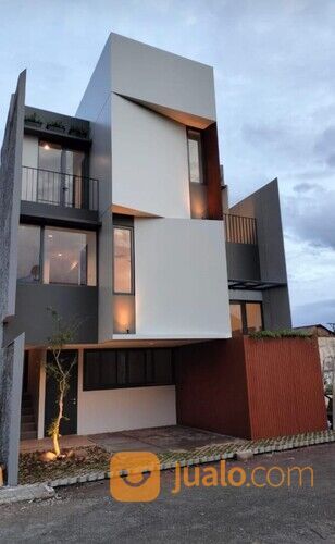 RUMAH MODERN AESTHETIC 3 LANTAI DI BINTARO TANGERANG SELATAN