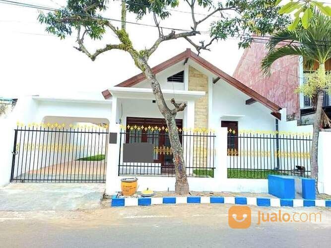 Rumah Tunjung Sekar Ikan Ikan Malang 925 Juta