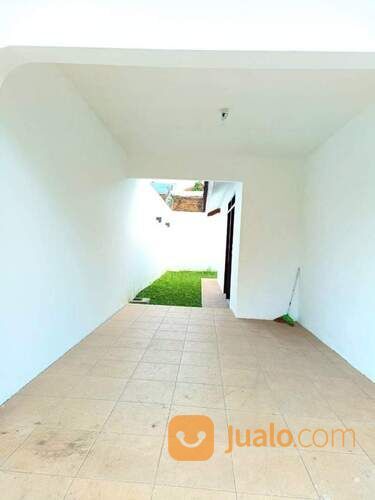 Rumah Tunjung Sekar Ikan Ikan Malang 925 Juta