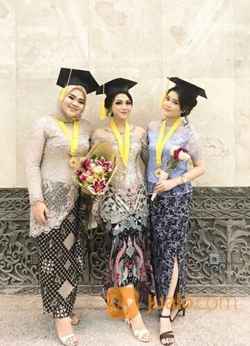 Sewa baju adat & sewa jas nikah/wisuda di KOTA PATI utk anak & dewasa. wa.me/+6281220858999