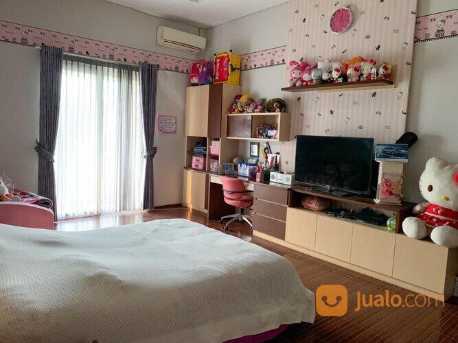 rumah bonus kolam renang duren sawit jakarta timur