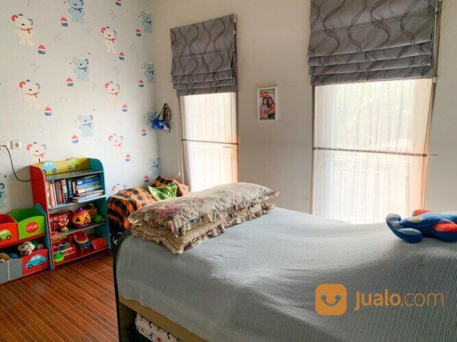 rumah bonus kolam renang duren sawit jakarta timur